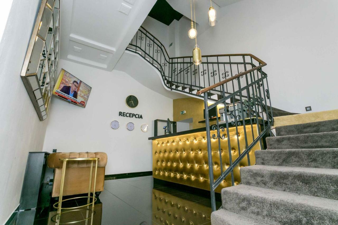 Apart Hotel GOLDEN apartments Košice Exterior foto